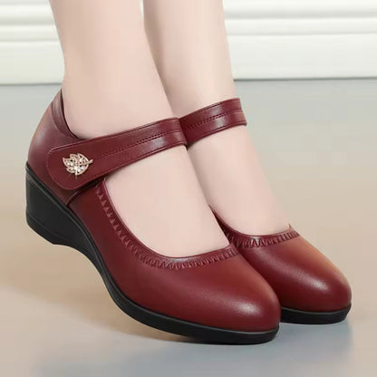 Amelia | Casual Round Toe Soft Leather Shoes — Red — Alfa Empire, view 2