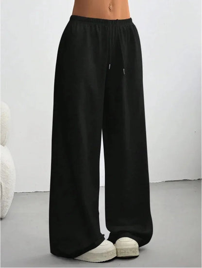 Marlene | Relaxed Wide-Leg Sweatpants — Black — Alfa Empire, view 6