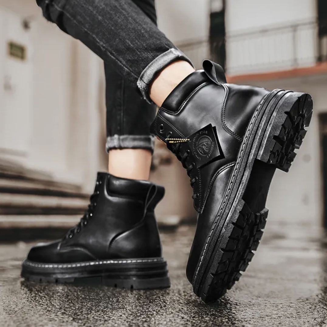LACE-UP WORK BOOTS FOR MEN